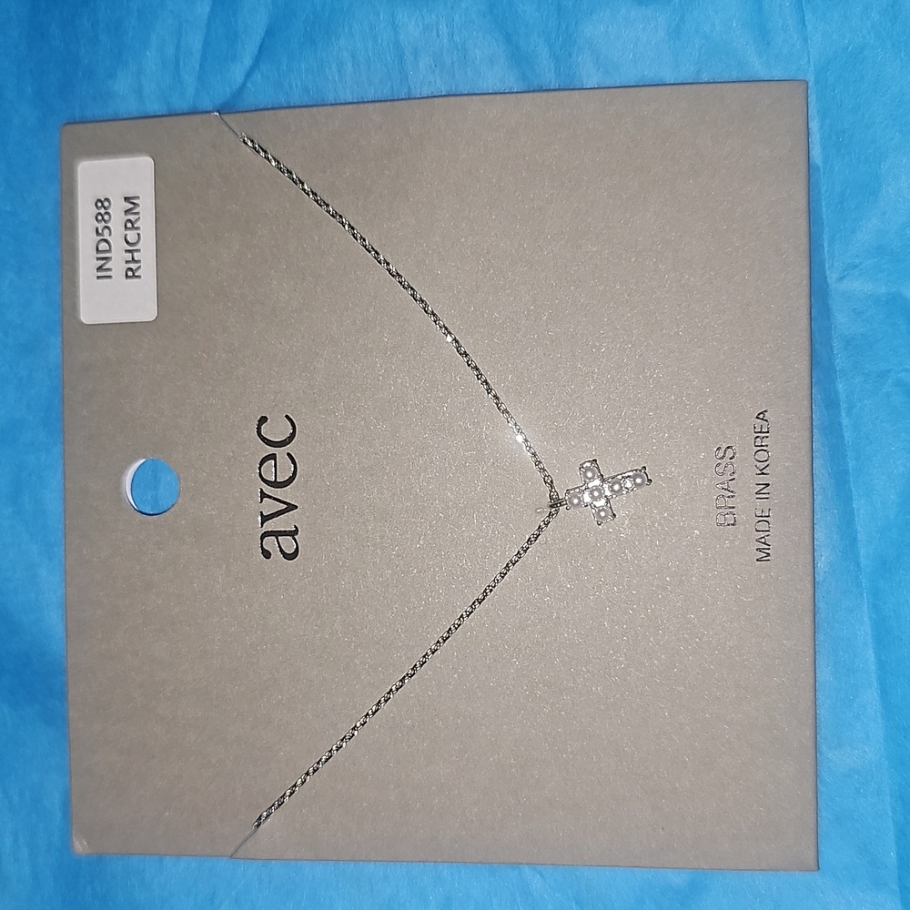 Silver cross necklace